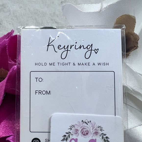 Wish Strings So Loved - Heart Keyring on Keepsake Gift Card 💗 - Picture 2 of 4